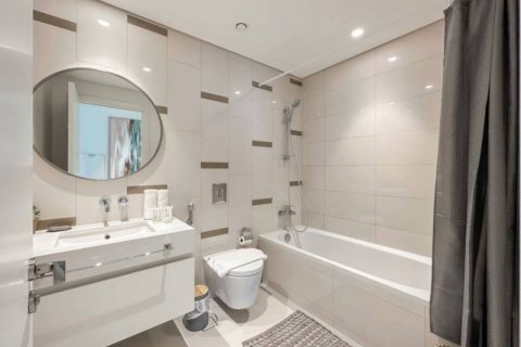 2 bedrooms Apartment in Dubai, UAE No. 101504 13