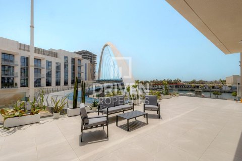 2 bedrooms Apartment in Al Wasl, UAE No. 212895 12