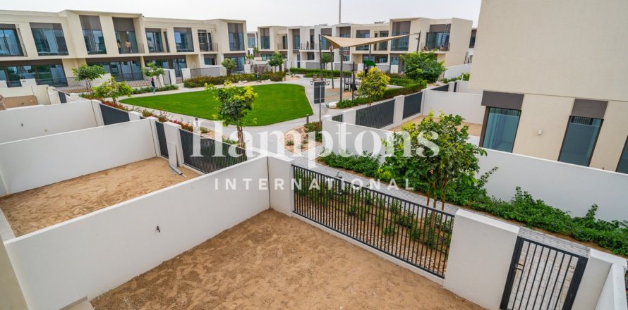 3 غرف نوم تاون هاوس في Al Manara, الإمارات العربية المتحدة رقم 215669