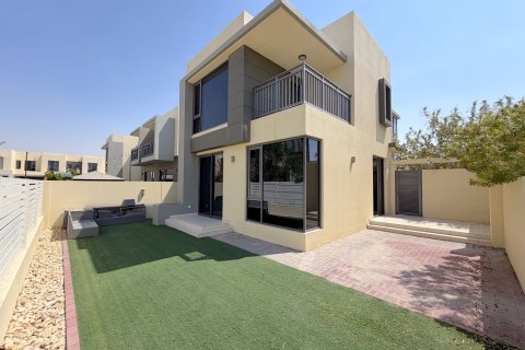 Villa de 4 dormitorios en Maple 1, UAE No. 215435