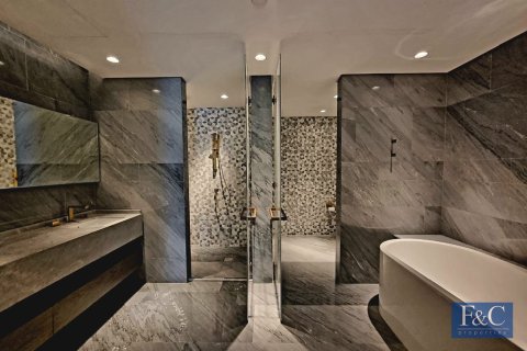 Квартира с 3 спальнями в FIVE Palm Jumeirah, ОАЭ №153817 6