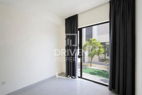 4 bedrooms Villa in EMAAR South, UAE No. 212807 5