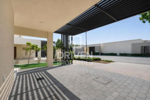 4 bedrooms Villa in EMAAR South, UAE No. 212807 28