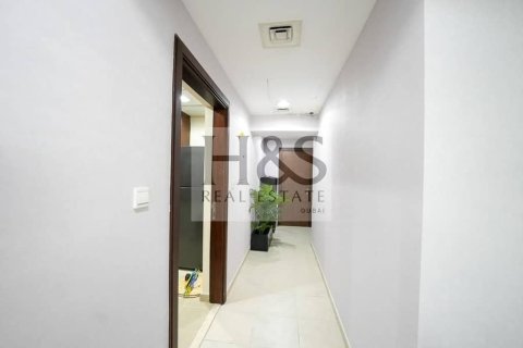Квартира с 2 спальнями в Бизнес-Бэй, ОАЭ №112688 4