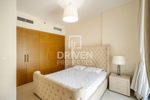 1 bedroom Apartment in Claren Towers, UAE No. 211487 9