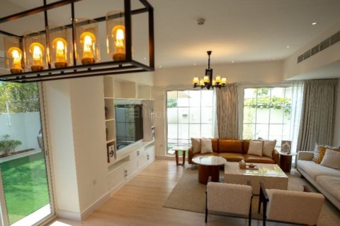 3 bedrooms Townhouse in Arabella Townhouses, UAE No. 163438 23