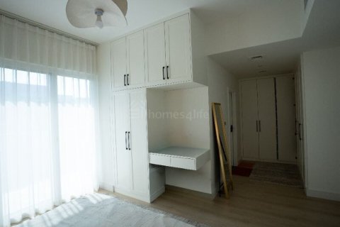 3 bedrooms Townhouse in Arabella Townhouses, UAE No. 163438 10