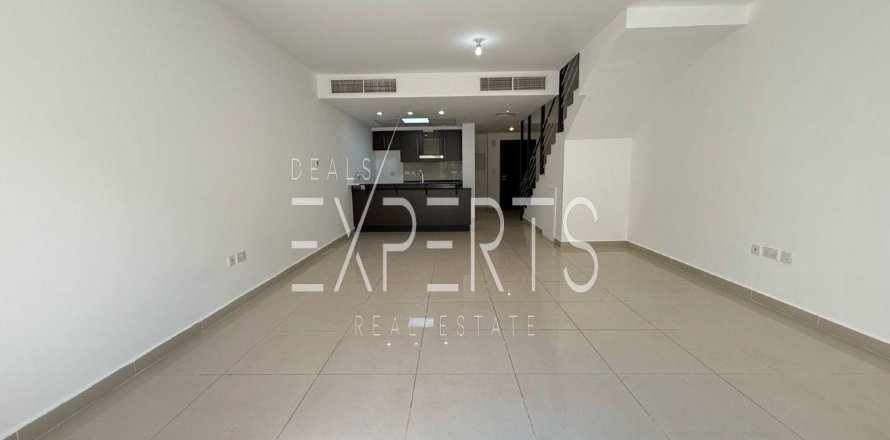 Villa de 3 dormitorios en Al Reef, UAE No. 224076