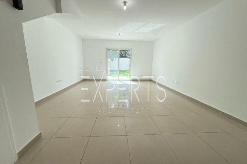 Villa de 3 dormitorios en Al Reef, UAE No. 224076 3