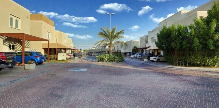 5 غرفة نوم  فيلا في Al Reef, الإمارات العربية المتحدة رقم 13272