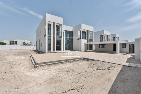 Вилла с 5 спальнями в Абу-Даби, ОАЭ №220477 4