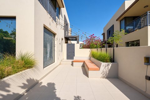 Townhouse de 5 dormitorios en Maple 2, UAE No. 221606 4