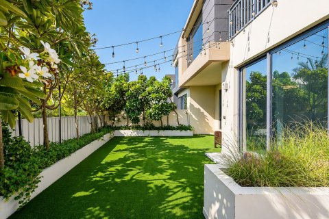 Townhouse de 5 dormitorios en Maple 2, UAE No. 221606 3