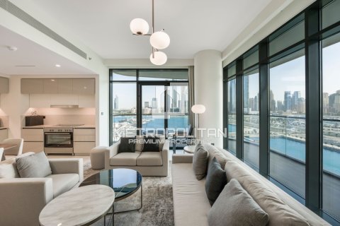 Apartment de 3 dormitorios en EMAAR Beachfront, UAE No. 13059 4
