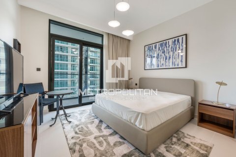 Apartment de 3 dormitorios en EMAAR Beachfront, UAE No. 13059 13