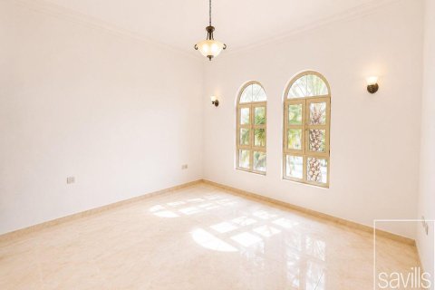 Вилла с 4 спальнями в Jumeirah Islands, ОАЭ №222591 10