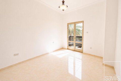 Вилла с 4 спальнями в Jumeirah Islands, ОАЭ №222591 13