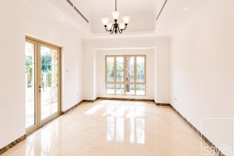 Вилла с 4 спальнями в Jumeirah Islands, ОАЭ №222591 8