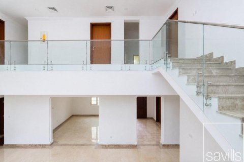 Вилла с 4 спальнями в Jumeirah Islands, ОАЭ №222591 5
