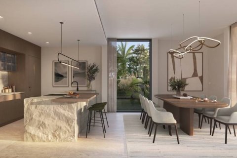 6 bedrooms Townhouse in Dubai, UAE No. 18030 4