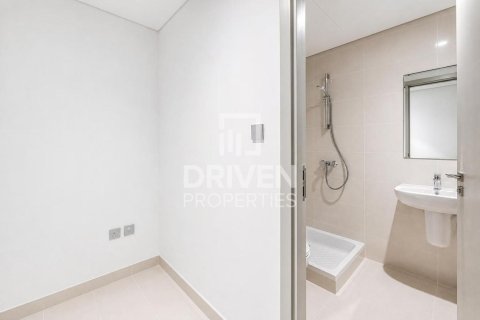 Apartment de 3 dormitorios en EMAAR Beachfront, UAE No. 223176 18