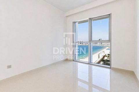 Apartment de 3 dormitorios en EMAAR Beachfront, UAE No. 223176 10