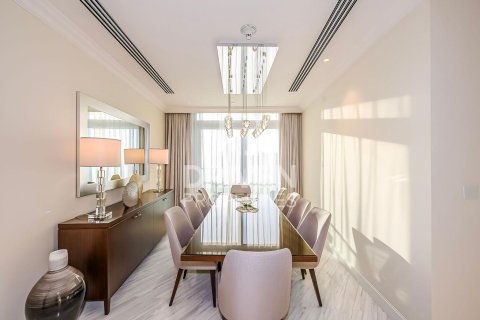 Квартира с 4 спальнями в The Address Residence Fountain Views, ОАЭ №218578 7