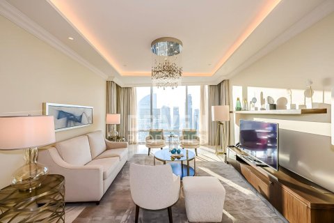 Квартира с 4 спальнями в The Address Residence Fountain Views, ОАЭ №218578 3