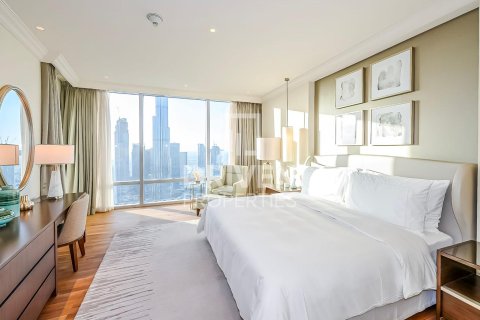 Квартира с 4 спальнями в The Address Residence Fountain Views, ОАЭ №218578 8