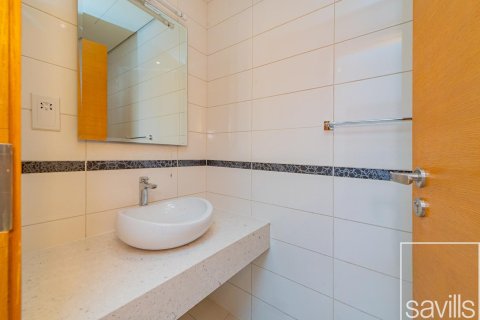 Townhouse de 3 dormitorios en North Village, UAE No. 200976 5