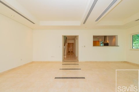 Townhouse de 3 dormitorios en North Village, UAE No. 200976 12