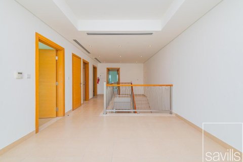 Townhouse de 3 dormitorios en North Village, UAE No. 200976 3