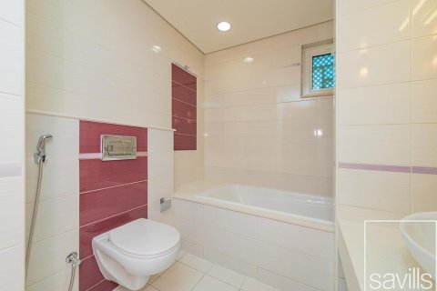 Townhouse de 3 dormitorios en North Village, UAE No. 200976 4