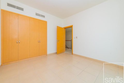 Townhouse de 3 dormitorios en North Village, UAE No. 200976 17