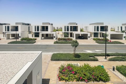 3 bedrooms Villa in Dubai South (Dubai World Central), UAE No. 197079