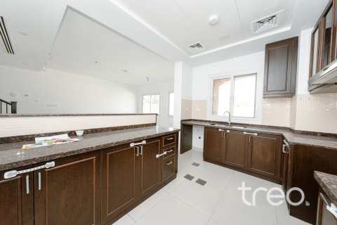 Townhouse de 3 chambres à Bella Casa, UAE No. 222786 6