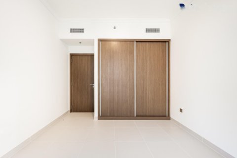 Квартира с 1 спальней в EMAAR Beachfront, ОАЭ №218848 4