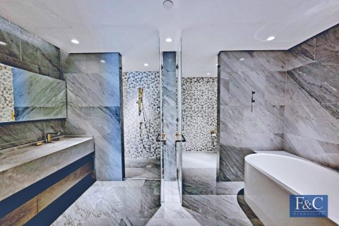 Квартира с 3 спальнями в FIVE Palm Jumeirah, ОАЭ №153818 27