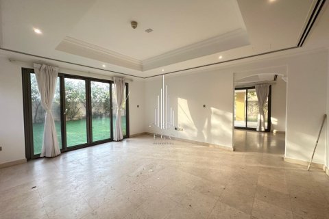 Villa de 4 dormitorios en  Saadiyat Island, UAE No. 24782 6