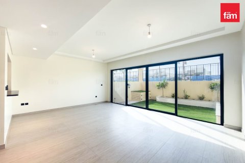 5 bedrooms Townhouse in Dubai, UAE No. 219300 3