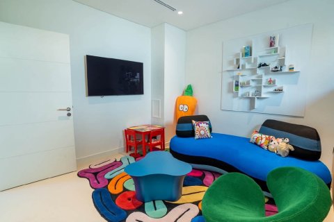 Villa de 5 dormitorios en Jumeirah Islands, UAE No. 223406 17