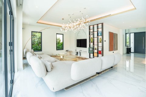 Villa de 5 dormitorios en Jumeirah Islands, UAE No. 223406 9