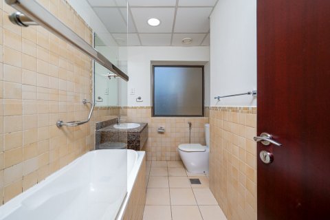 Квартира с 3 спальнями в Rimal 3, ОАЭ №218868 12