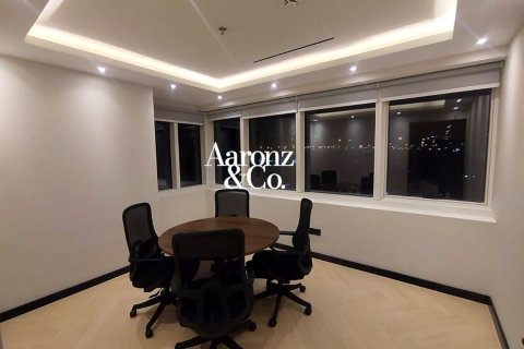Office de 151m² en Jumeirah Lake Towers, UAE No. 222046 10