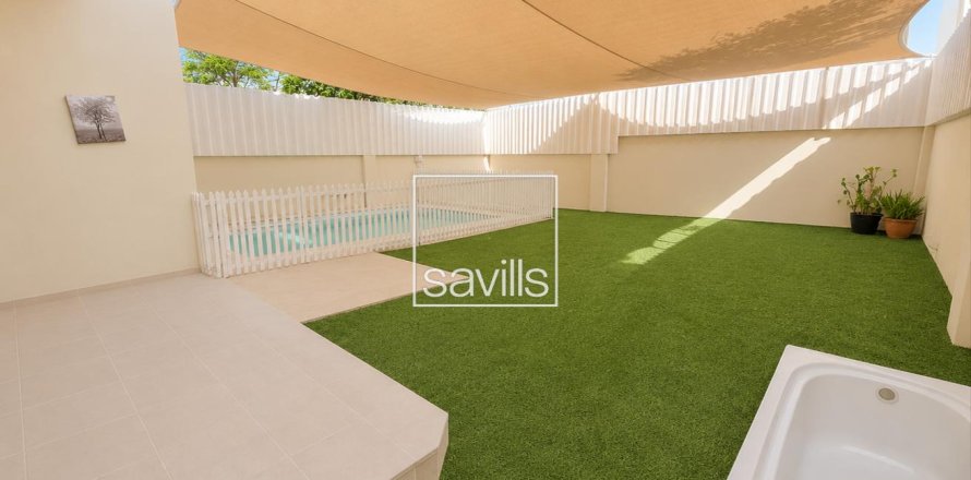 5 bedrooms Villa in Al Reef, UAE No. 211131
