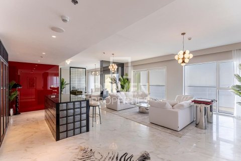 Apartment de 3 dormitorios en EMAAR Beachfront, UAE No. 223186 6