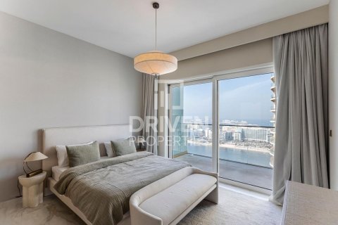 Apartment de 3 dormitorios en EMAAR Beachfront, UAE No. 223186 12