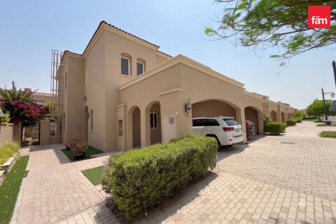 3 bedrooms Villa in Dubai, UAE No. 187483