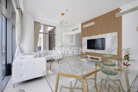 1 bedroom Apartment in BLVD Crescent, UAE No. 212598 5