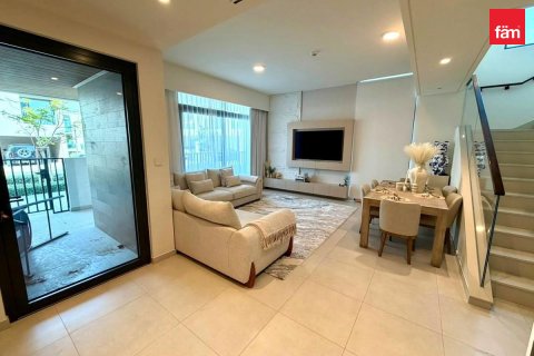 Villa de 4 chambres à Dubai, UAE No. 219137
